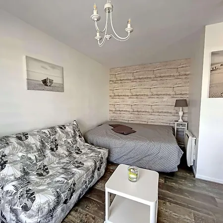 Pieds Dans L'eau, Moderne Et Equipe - Rez-de-chaussee - Fr-1-646-25 * Berck